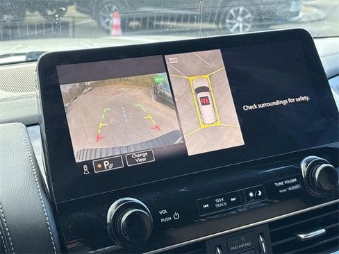 Used 2024 Nissan Armada Platinum w/ Captain's Chairs Package image 33