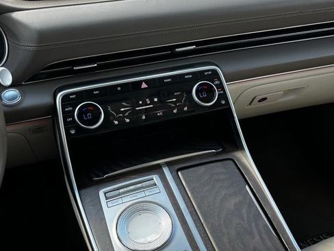 Used 2022 Genesis GV80 2.5T w/ Advanced Package 02 AWD/4WD image 19