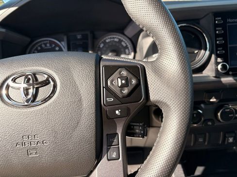Used 2023 Toyota Tacoma 4x4 Double Cab image 25
