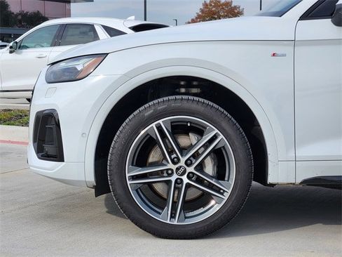 Used 2023 Audi Q5 e Prestige image 6