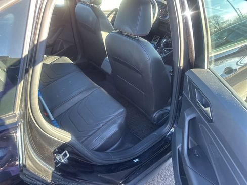 Used 2019 Volkswagen Jetta GLI Autobahn image 21