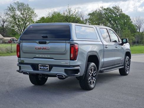 Used 2024 GMC Sierra 1500 AT4 w/ Technology Package AWD/4WD image 7