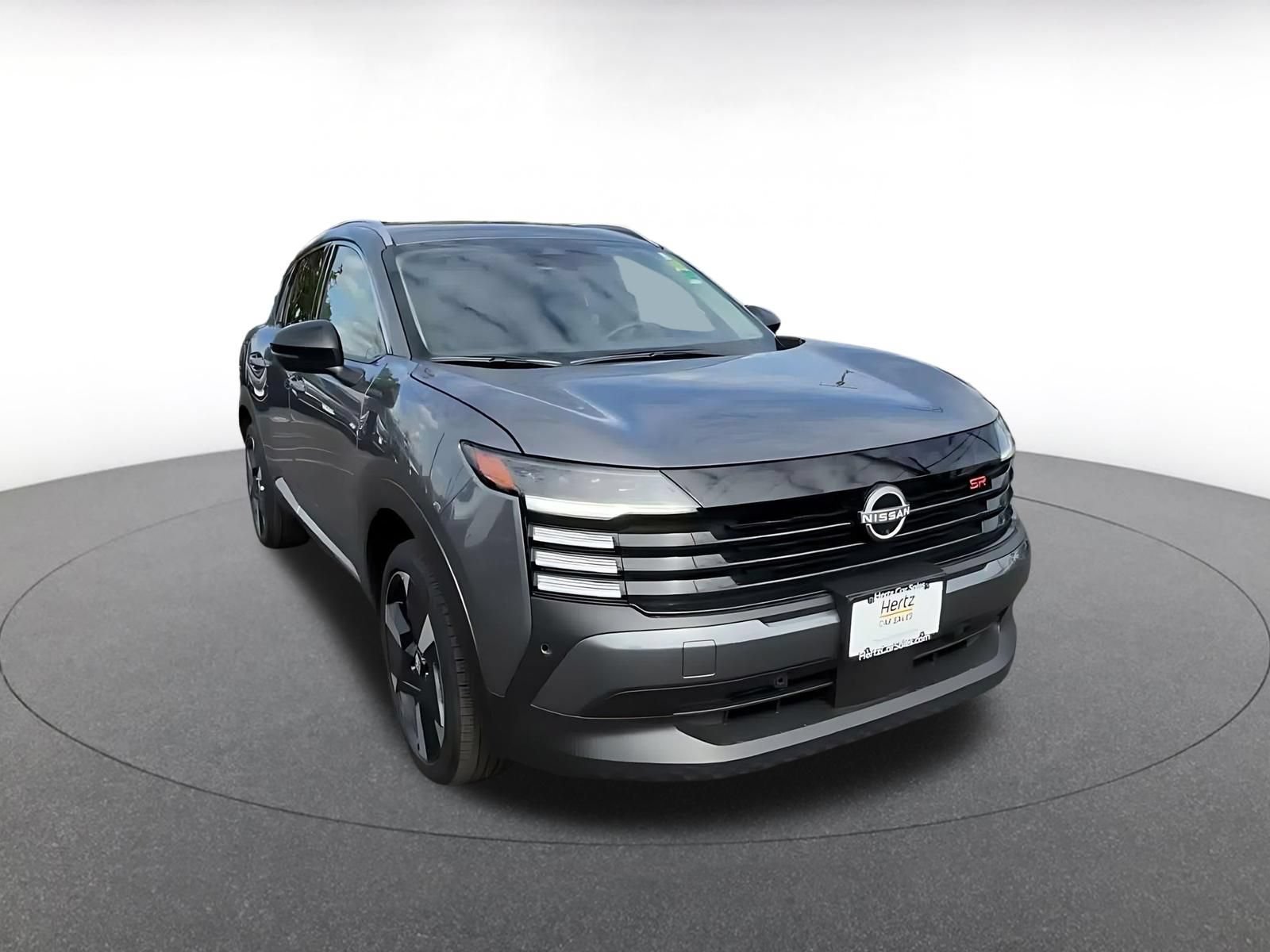 Used 2026 Nissan Kicks SR AWD/4WD image 3
