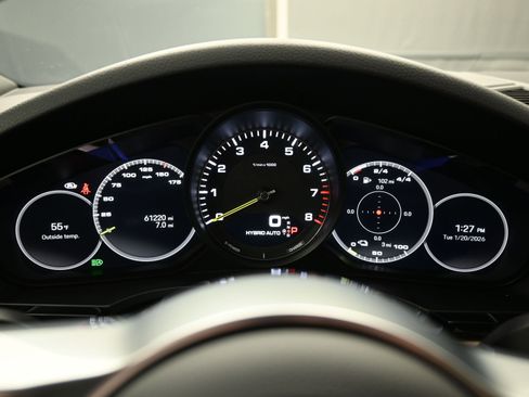 Used 2023 Porsche Cayenne E-Hybrid image 19