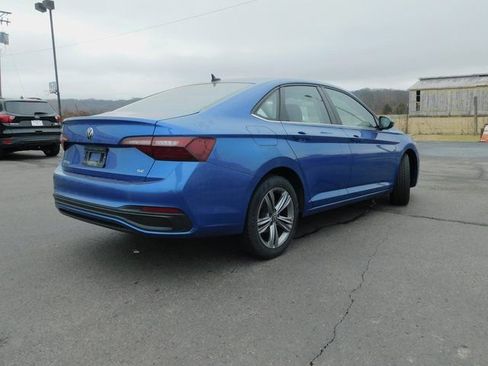 Used 2024 Volkswagen Jetta SE FWD image 31