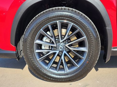 Used 2025 Lexus NX 250 FWD w/ Premium Package image 15