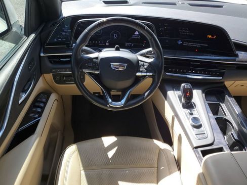 Used 2023 Cadillac Escalade Premium Luxury w/ Performance Package AWD/4WD image 12