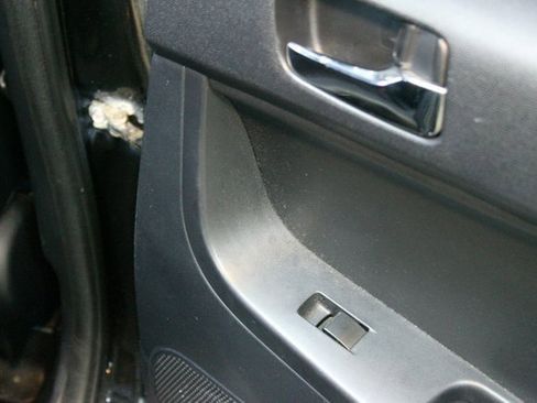 Used 2013 Mitsubishi Lancer SE image 12