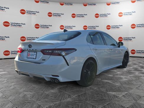 Used 2023 Toyota Camry XSE image 7