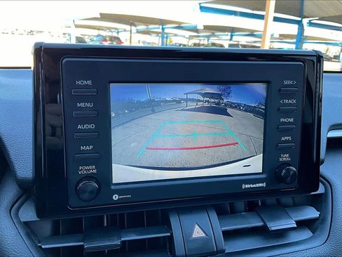 Used 2020 Toyota RAV4 XLE image 26