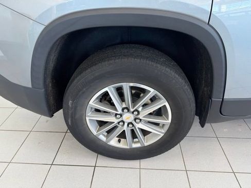Used 2023 Chevrolet Traverse LT AWD/4WD image 42