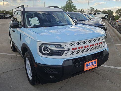 Used 2025 Ford Bronco Sport Heritage w/ Convenience Package AWD/4WD image 2