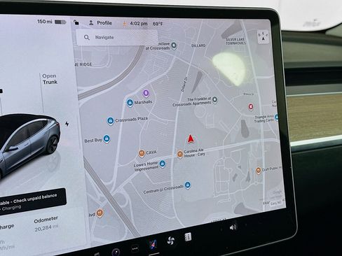 Used 2023 Tesla Model 3 Standard Range image 21