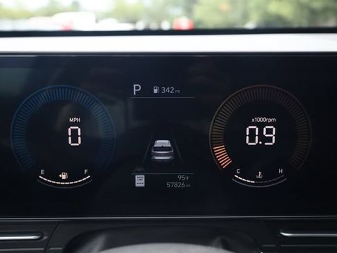 Certified 2025 Hyundai Kona SEL FWD image 12