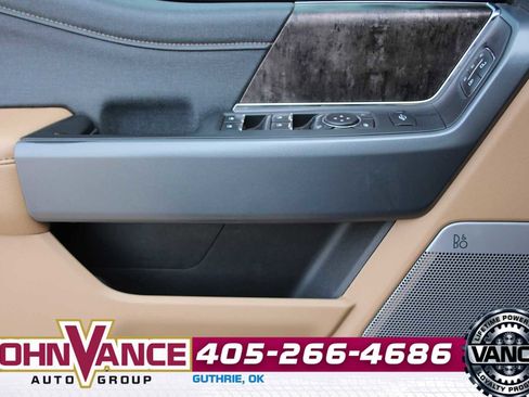 Used 2024 Ford F350 Lariat w/ Lariat Ultimate Package image 35