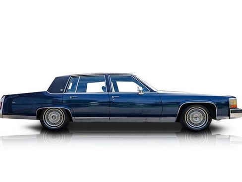 Used 1989 Cadillac Brougham RWD image 2