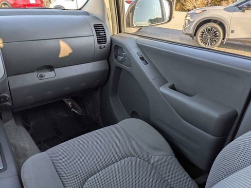 Used 2017 Nissan Frontier SV w/ SV Value Truck Package image 17