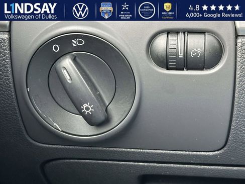 Used 2014 Volkswagen Golf 4-Door image 22