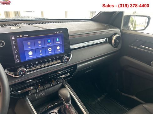 Used 2023 Chevrolet Colorado Z71 w/ Z71 Convenience Package 2 AWD/4WD image 17