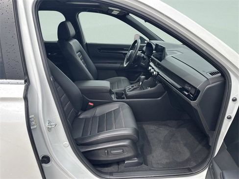Used 2023 Honda CR-V Sport Touring image 17