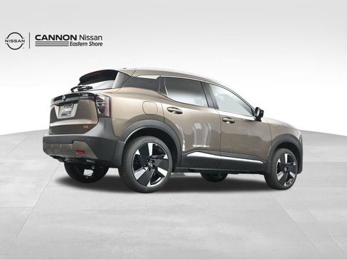 New 2026 Nissan Kicks SR FWD image 30