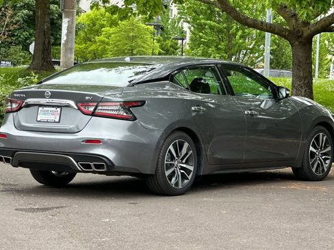 Used 2020 Nissan Maxima 3.5 SV w/ Floor Mat Group FWD image 2