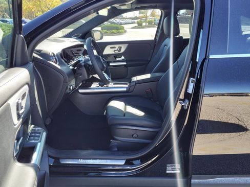 Used 2025 Mercedes-Benz GLA 250 4MATIC image 10