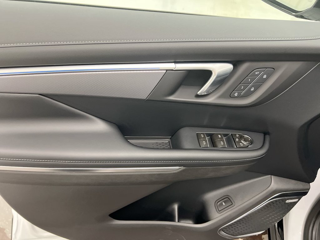 New 2027 Buick Enclave Sport Touring w/ Power Package AWD/4WD image 22