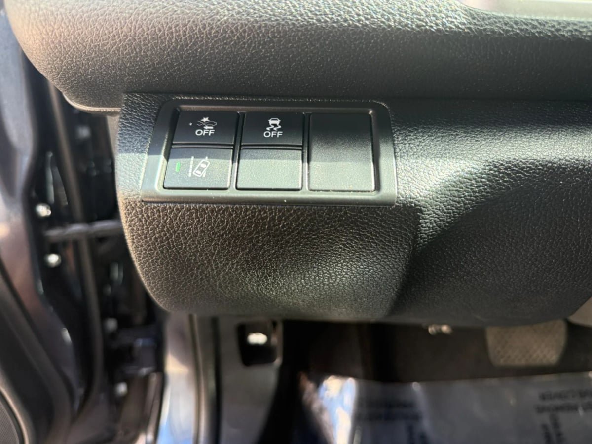 Used 2017 Honda Civic Touring image 34