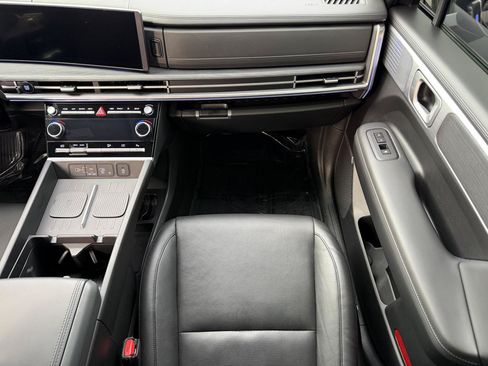 Used 2025 Hyundai Santa Fe Limited FWD image 25