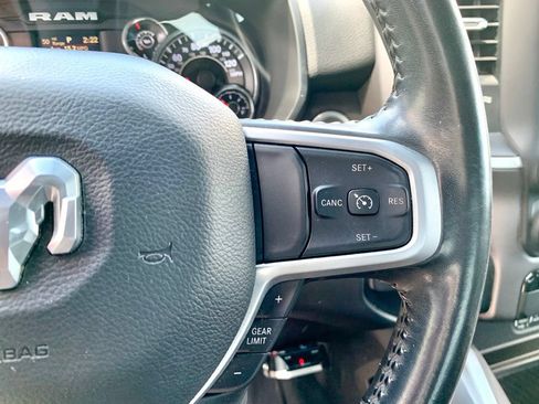 Used 2021 RAM 1500 Big Horn RWD image 32