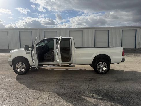 Used 2006 Ford F350 Lariat image 61