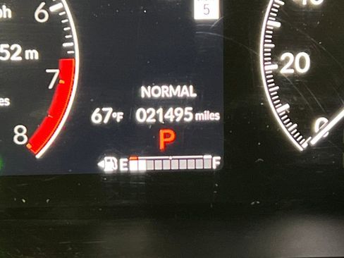 Used 2024 Honda HR-V Sport image 32