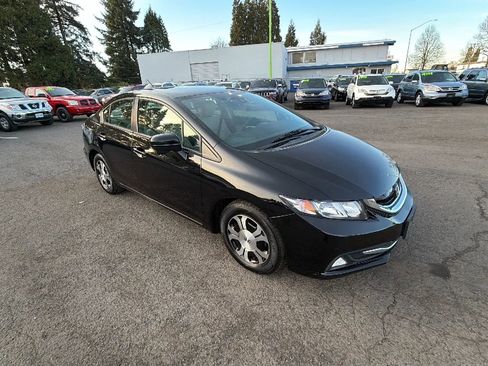 Used 2014 Honda Civic Hybrid Sedan image 2