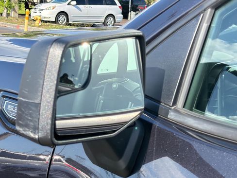 Used 2022 GMC Sierra 1500 Elevation w/ Preferred Package image 23