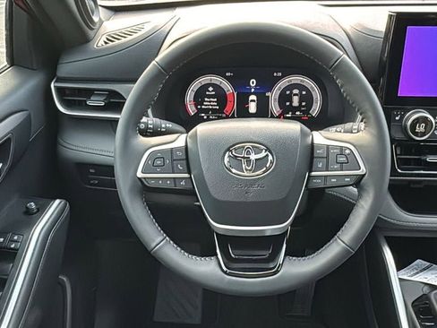 New 2026 Toyota Highlander XSE AWD/4WD image 25