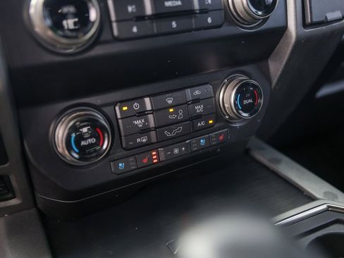 Used 2019 Ford F150 Raptor w/ Equipment Group 802A Luxury image 21