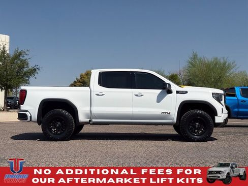 Used 2024 GMC Sierra 1500 AT4 w/ Technology Package AWD/4WD image 5