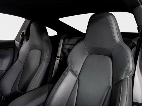 Used 2021 Porsche 911 Carrera S image 4