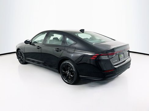 Used 2025 Honda Accord SE image 5