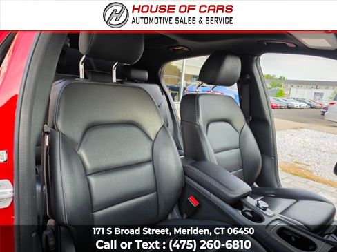 Used 2016 Mercedes-Benz GLA 250 4MATIC image 44