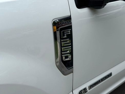 Used 2020 Ford F250 Lariat w/ Lariat Ultimate Package AWD/4WD image 18