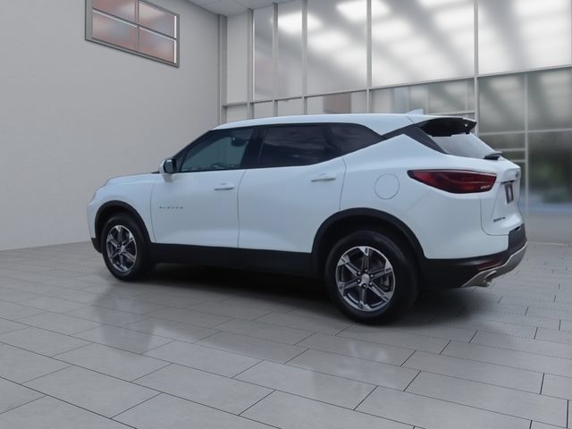 Used 2023 Chevrolet Blazer LT AWD/4WD image 6