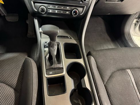 Used 2020 Kia Optima LX image 20