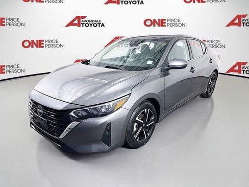 Used 2025 Nissan Sentra SV FWD image 3