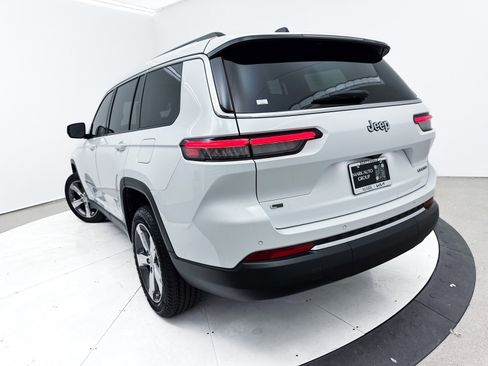 Used 2021 Jeep Grand Cherokee L Limited image 10