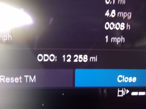 Certified 2023 Volvo XC40 B4 Plus w/ Protection Package Premier image 21