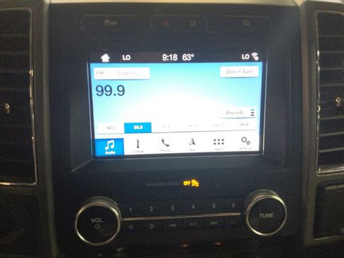 Used 2018 Ford Expedition XLT w/ Equipment Group 202A image 25