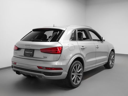 Used 2018 Audi Q3 2.0T Premium Plus w/ Premium Plus Package AWD/4WD image 12