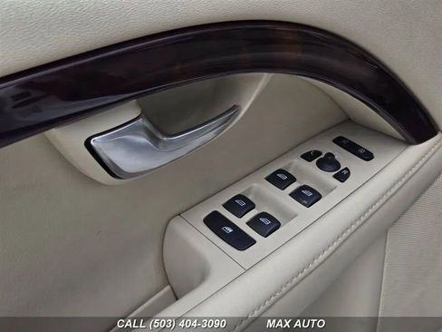 Used 2013 Volvo XC70 3.2 Premier Plus image 30